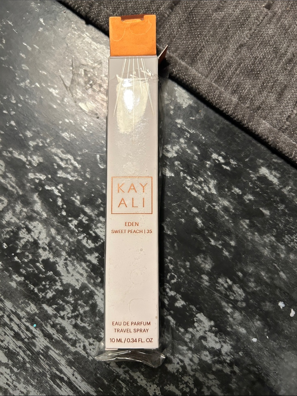 Kayali Eden Sweet Peach 35 Travel - Picture 4 of 11